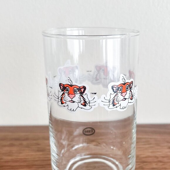Vintage Esso Tiger Glass 80s Gas Station Promo Collectible Cup - Picture 4 of 4